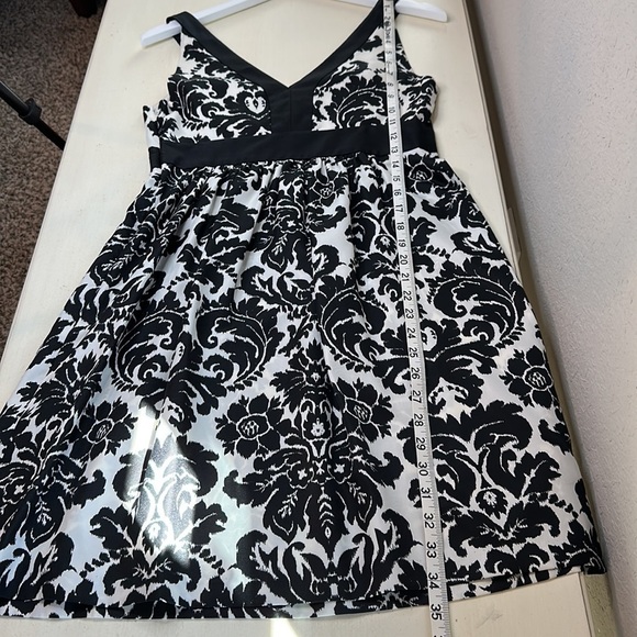 Ann Taylor Loft Cocktail Dress Size 2 - Picture 12 of 12